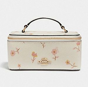 VANITY CASE WITH VINTAGE PRAIRIE PRINT